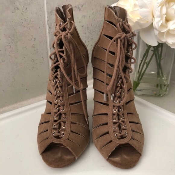 Steve Madden Women’s Lace Up Booties Size 8 - Picture 4 of 10